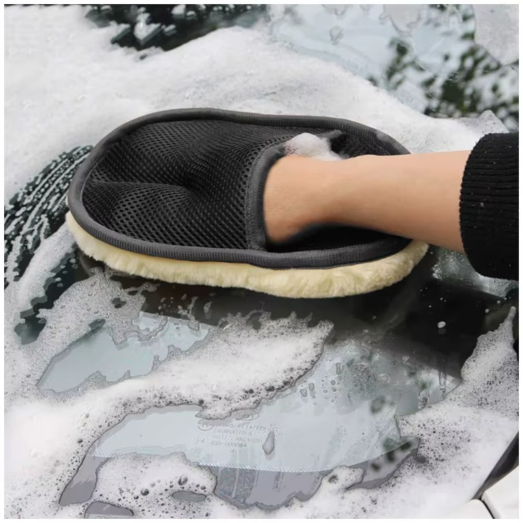 Microfiber Car Wash Glove.