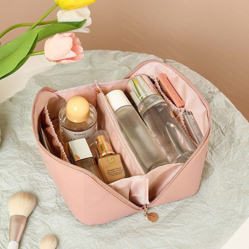 Cosmetic bag