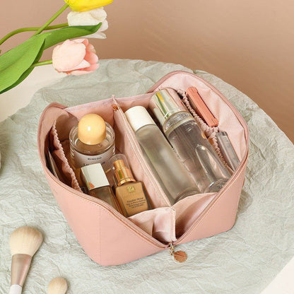 Cosmetic bag